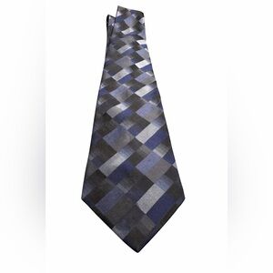 Sophisticated Checkered Tie in Blue and Gray
